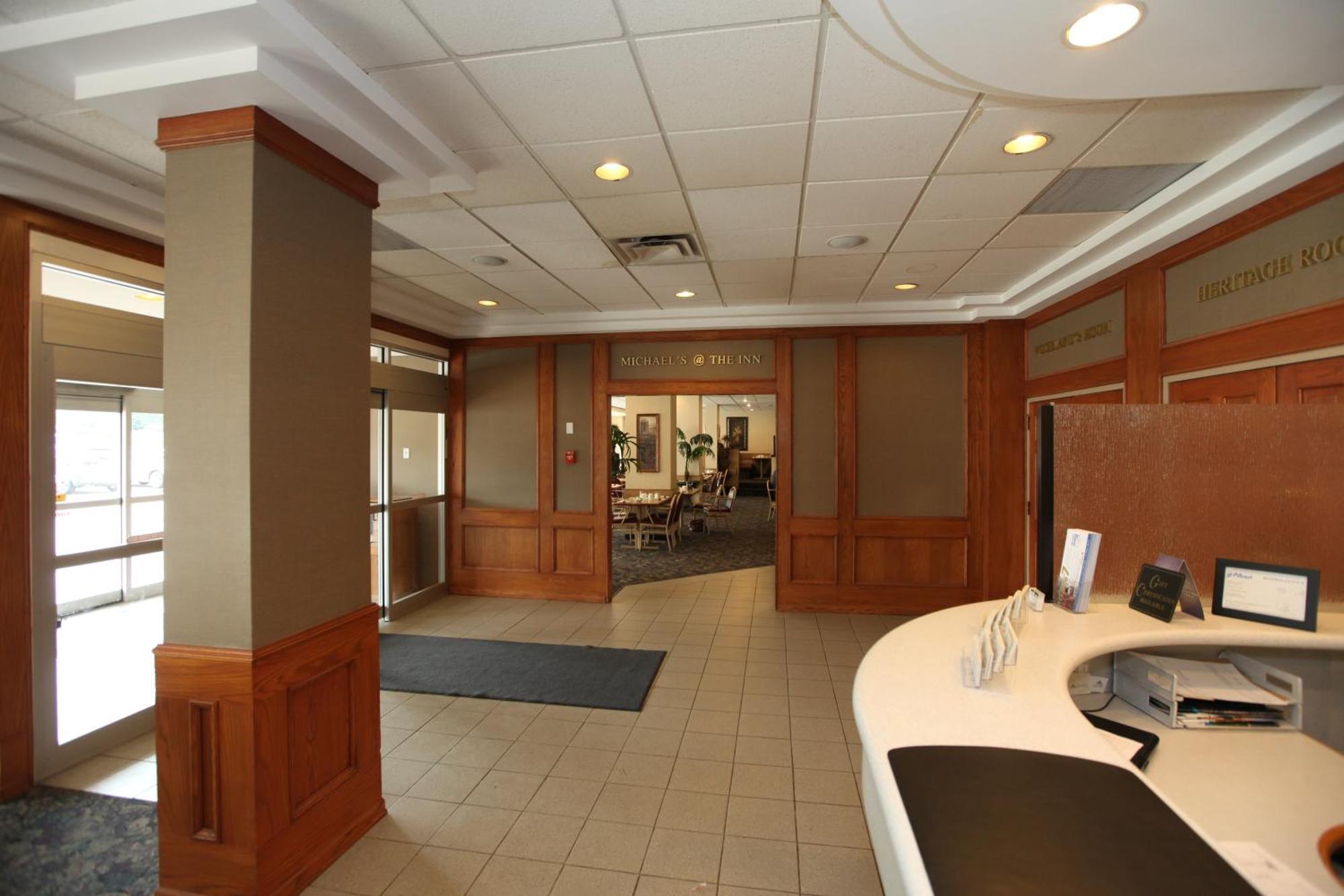 St. Albert Inn & Suites Saint Albert 외부 사진